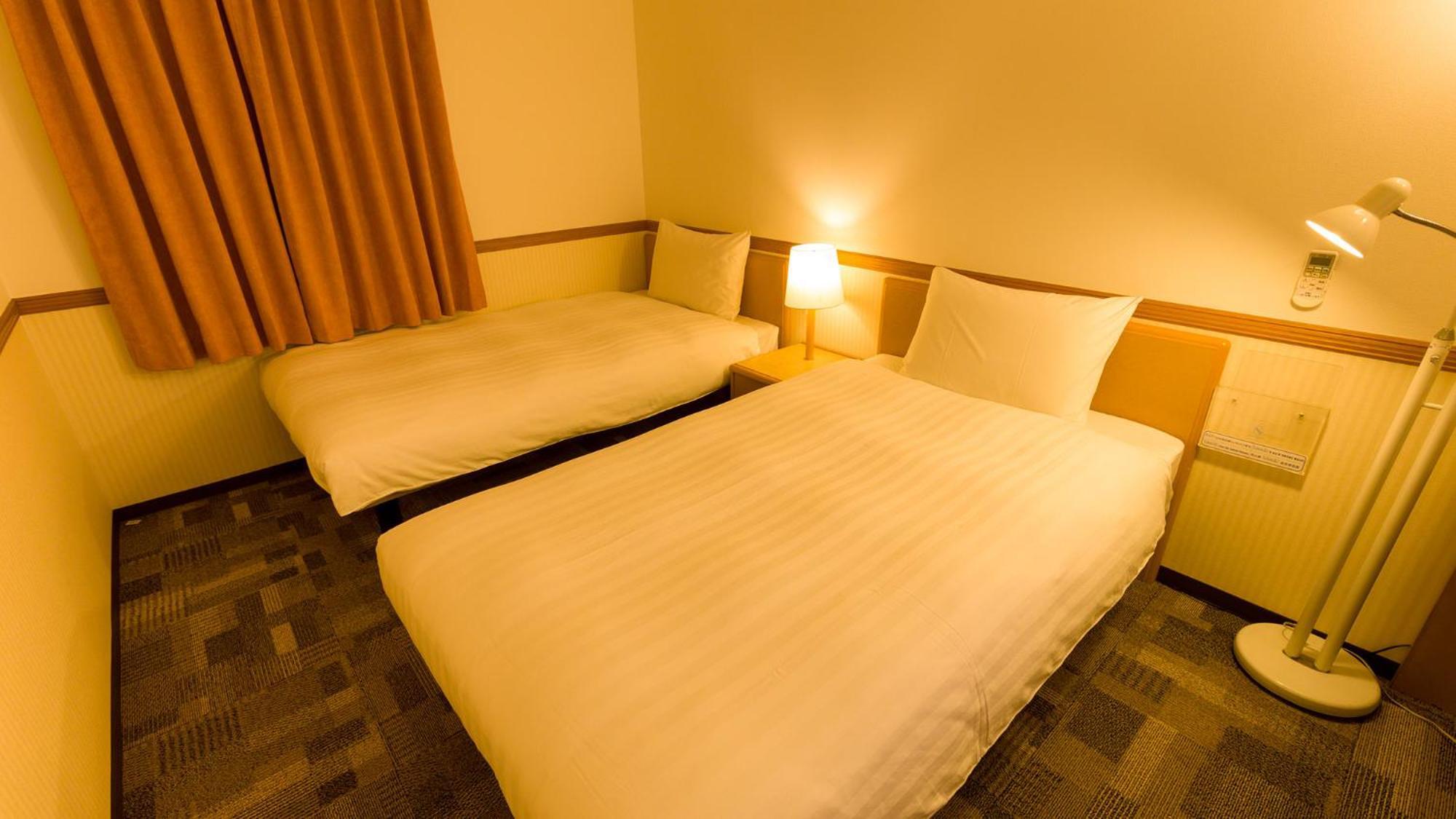 Toyoko Inn Shin-Yokohama Ekimae Shinkan Zimmer foto