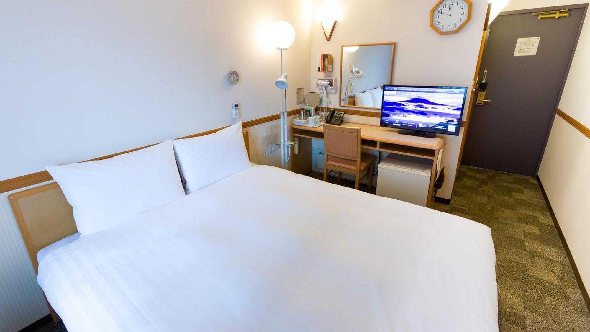 Toyoko Inn Shin-Yokohama Ekimae Shinkan Zimmer foto