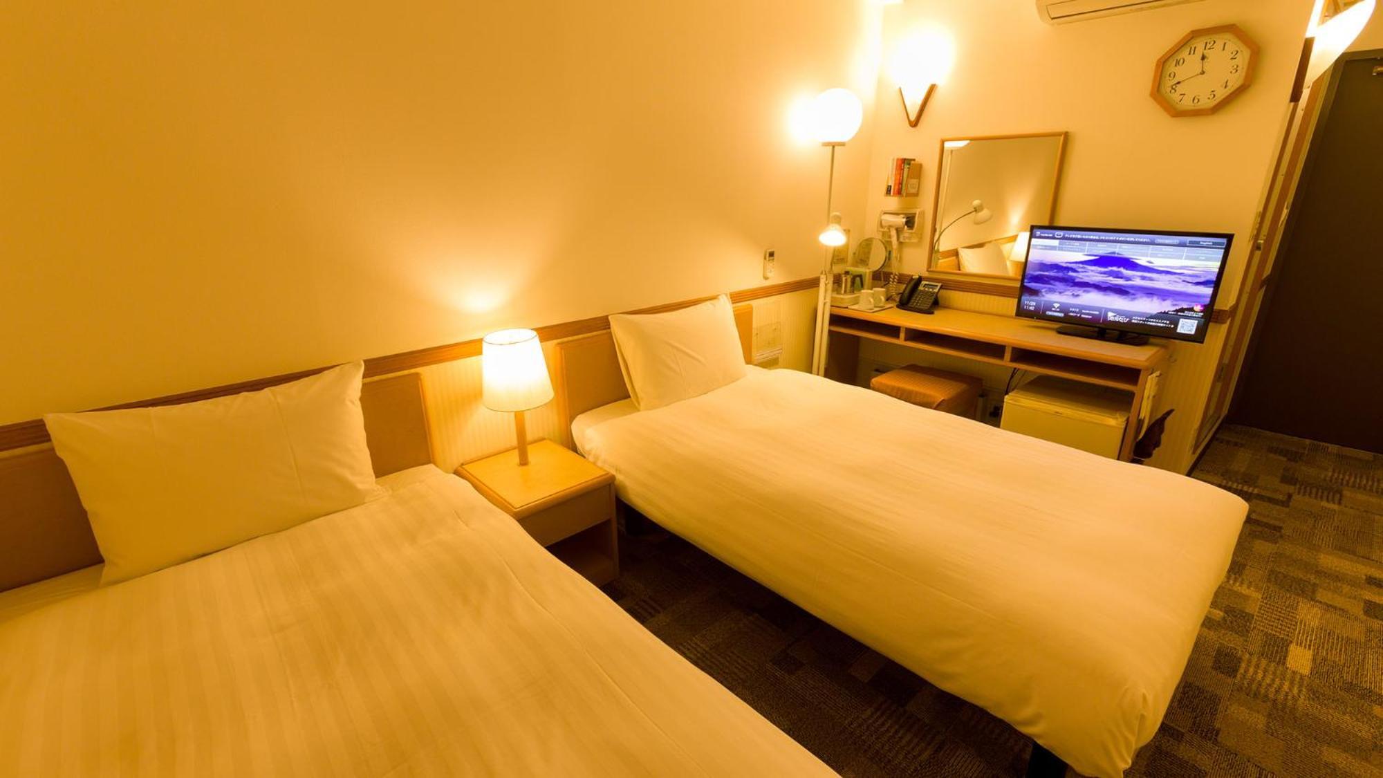 Toyoko Inn Shin-Yokohama Ekimae Shinkan Zimmer foto