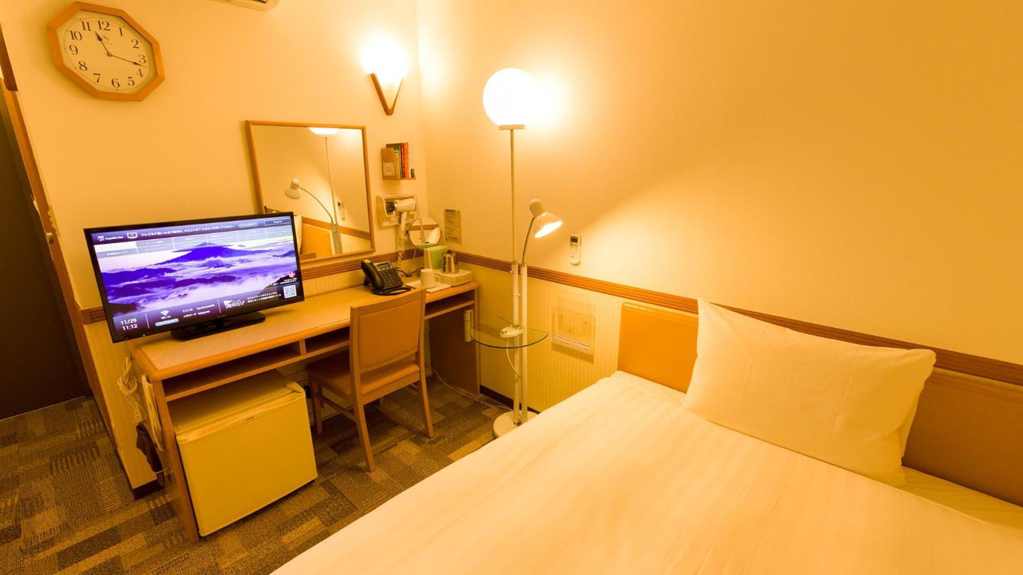 Toyoko Inn Shin-Yokohama Ekimae Shinkan Zimmer foto