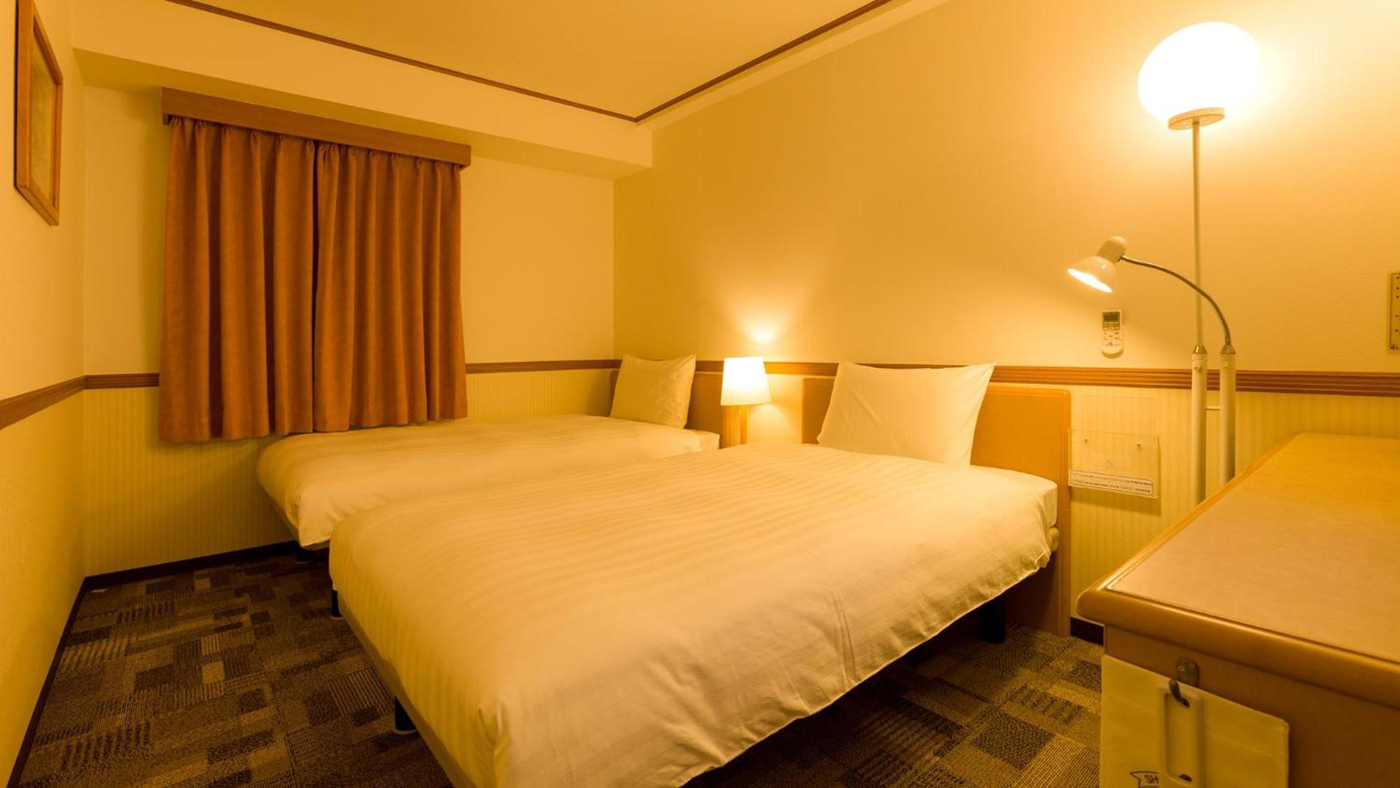 Toyoko Inn Shin-Yokohama Ekimae Shinkan Zimmer foto